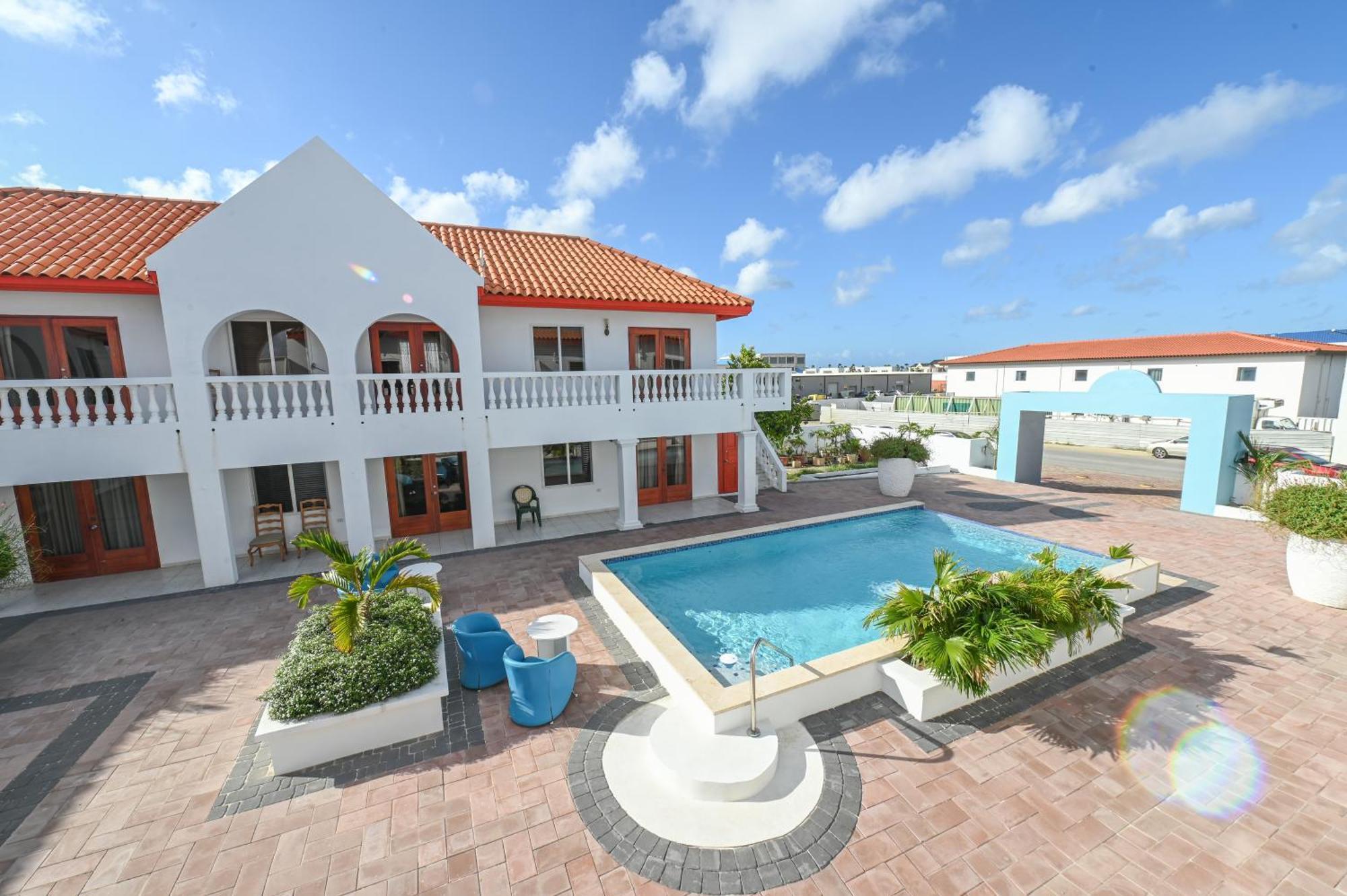 E Solo Aruba Apartments Oranjestad Exterior foto